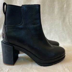 Sorel Black Leather Ankle Booties 6.5